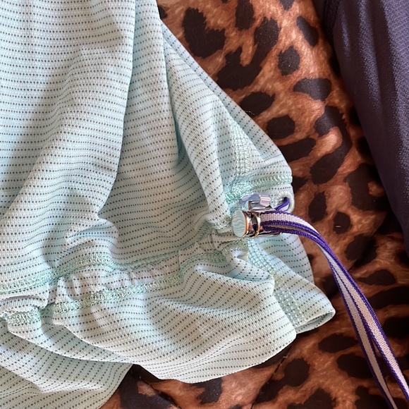 Lululemon workout set - Picture 3 of 6